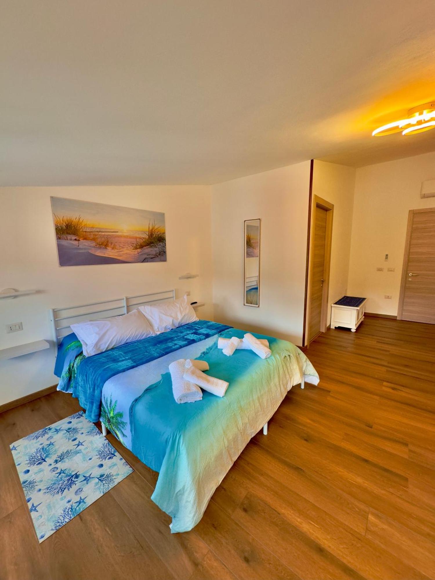 Casa Del Mare Hotel Боза Екстериор снимка
