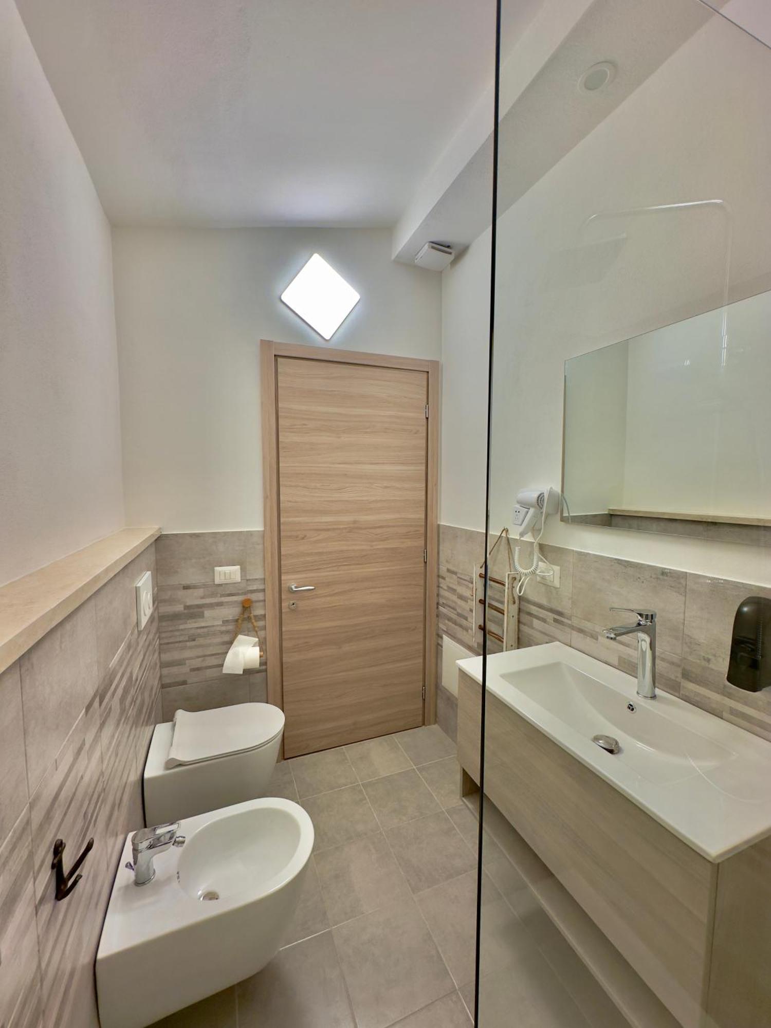 Casa Del Mare Hotel Боза Екстериор снимка