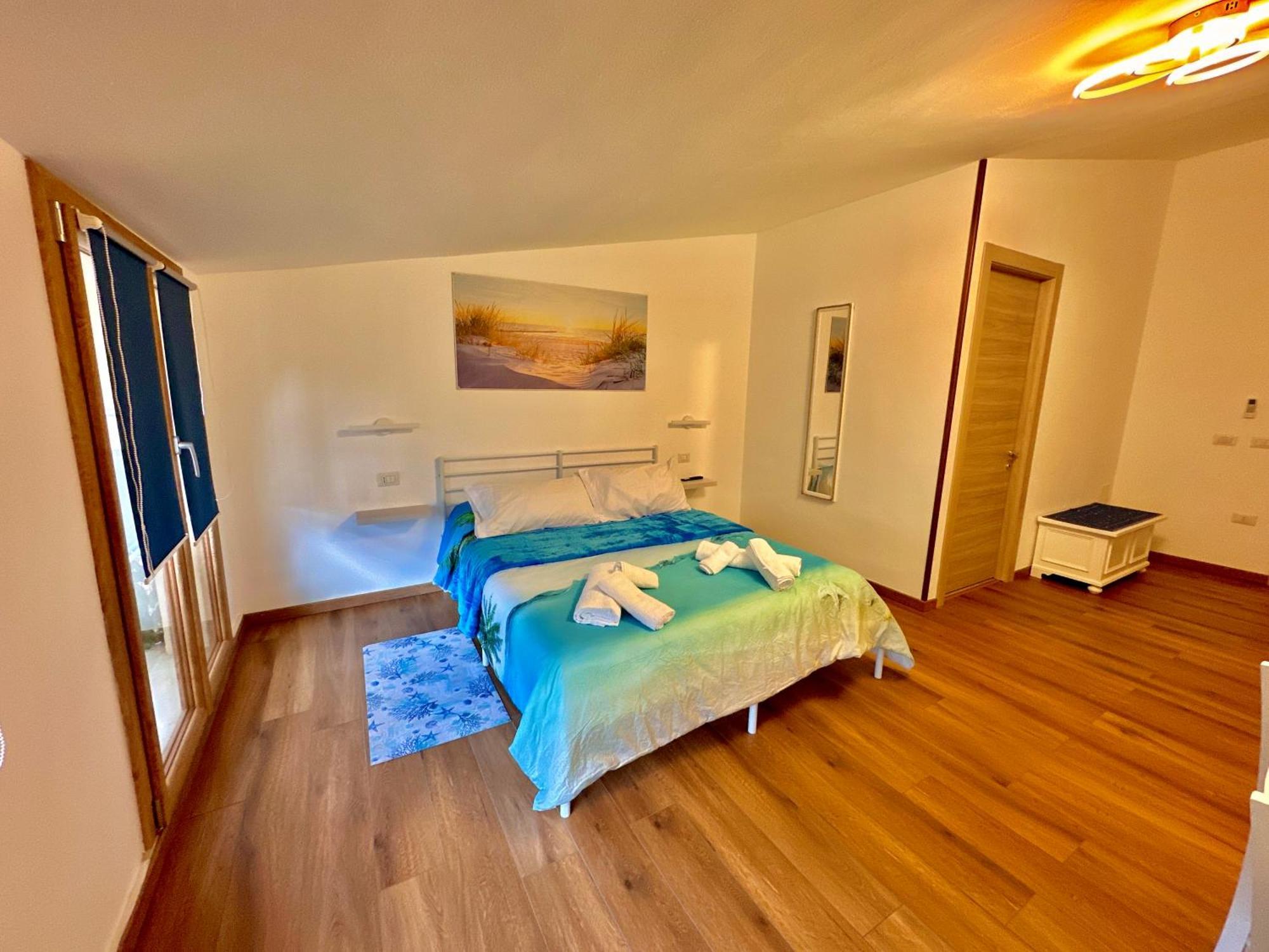 Casa Del Mare Hotel Боза Екстериор снимка