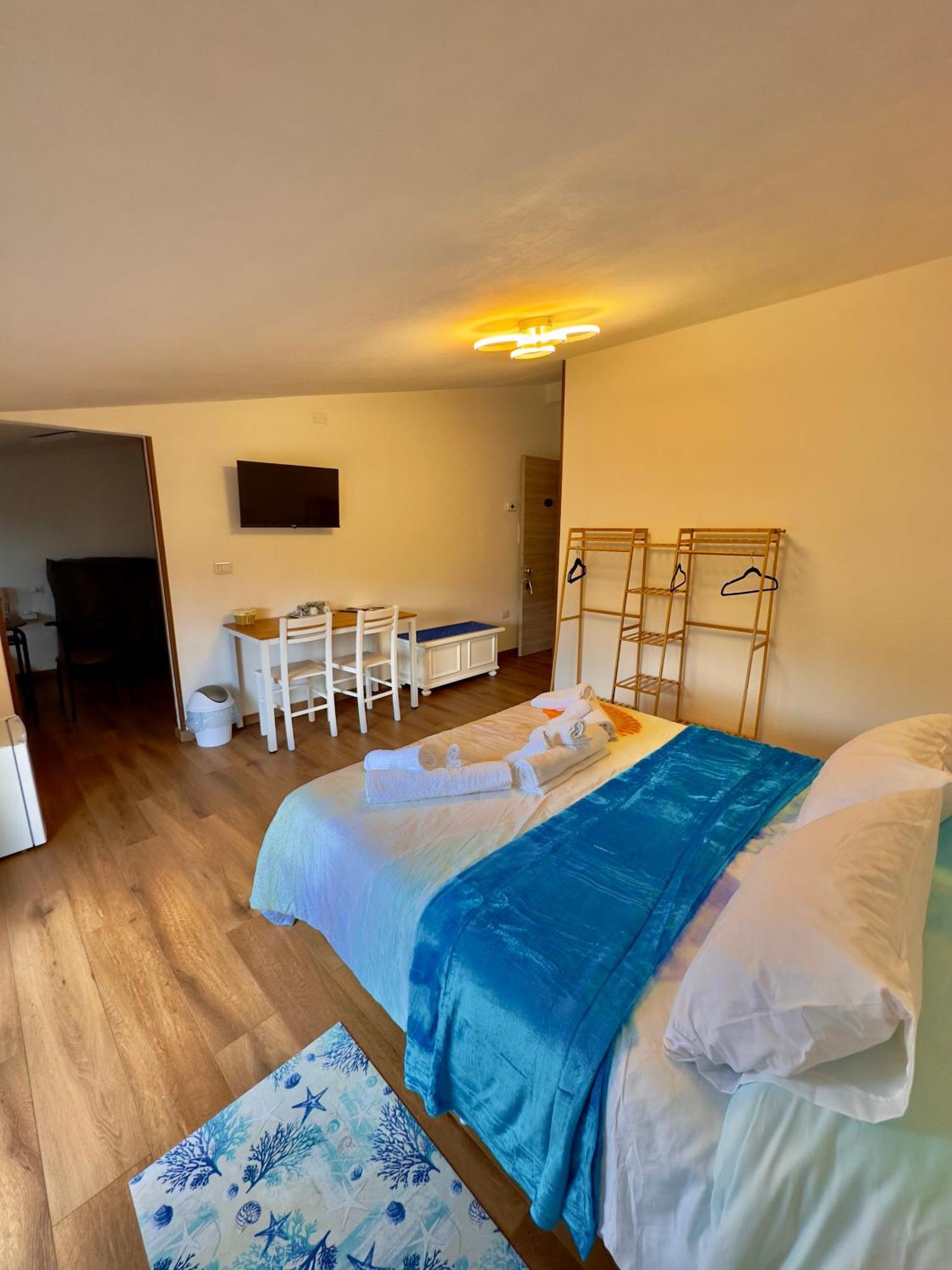 Casa Del Mare Hotel Боза Екстериор снимка